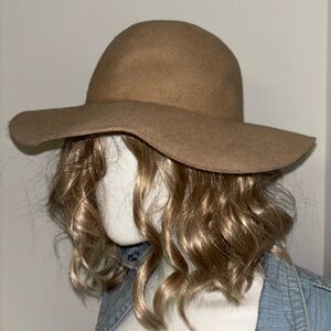 H&M Tan Wool Fashion Hat